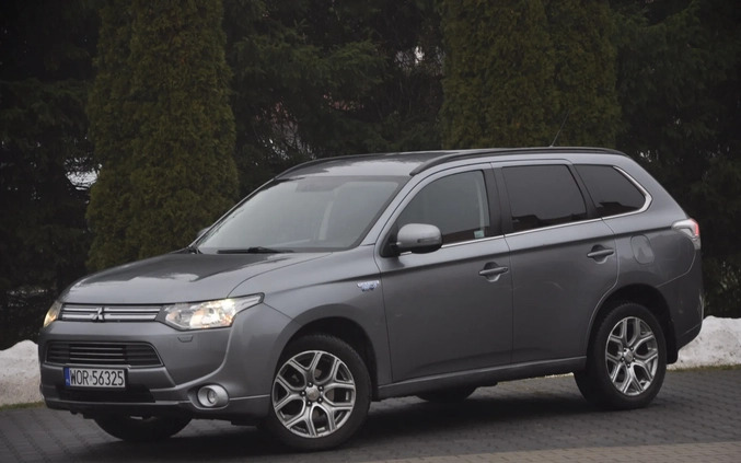 Mitsubishi Outlander cena 43900 przebieg: 381000, rok produkcji 2014 z Piotrków Kujawski małe 667